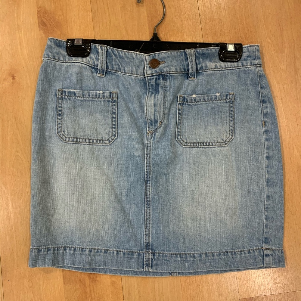 LOFT Denim Mini Skirt sz 4